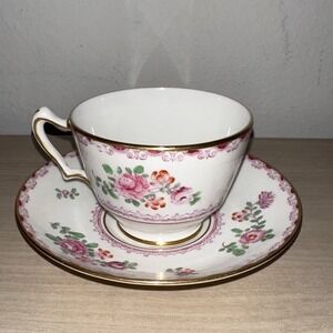 Vintage Crown‎ STAFFORDSHIRE Hand Painted Bone China Tea Cup & Saucer Floral